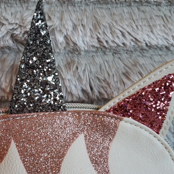 OMG ACCESSORIES UNICORN CRITTER MAKE UP CASE - Picture 3 of 6